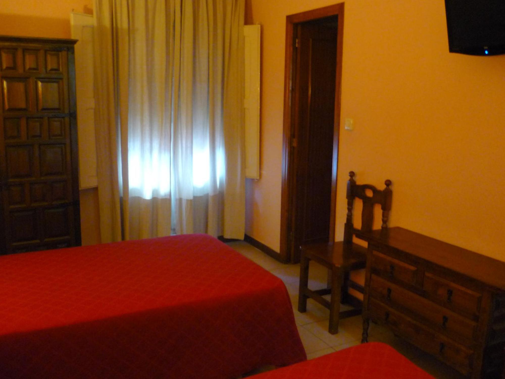 Hostal El Centro 우에스카 객실 사진